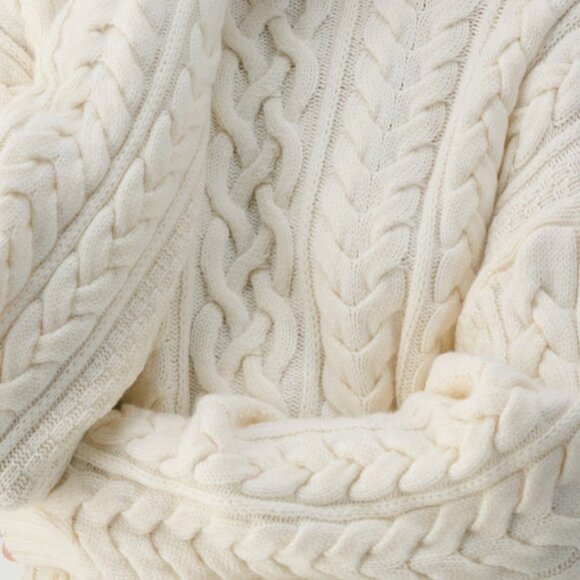 NWT Aritzia Heritage Knit Merino Wool Crew Sweater Whisper White M - Picture 3 of 6